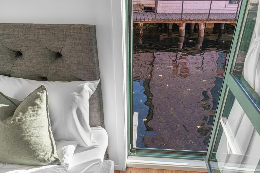 Ocean-View Haven: Take A Swim From Your Window! Bergen Eksteriør billede