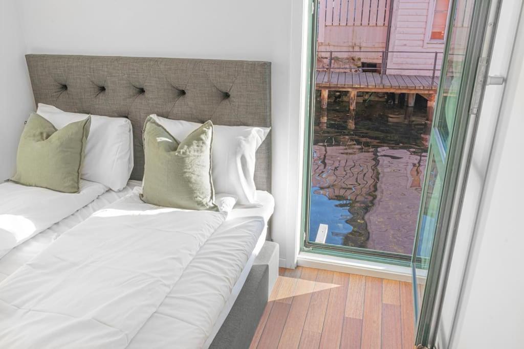 Ocean-View Haven: Take A Swim From Your Window! Bergen Eksteriør billede